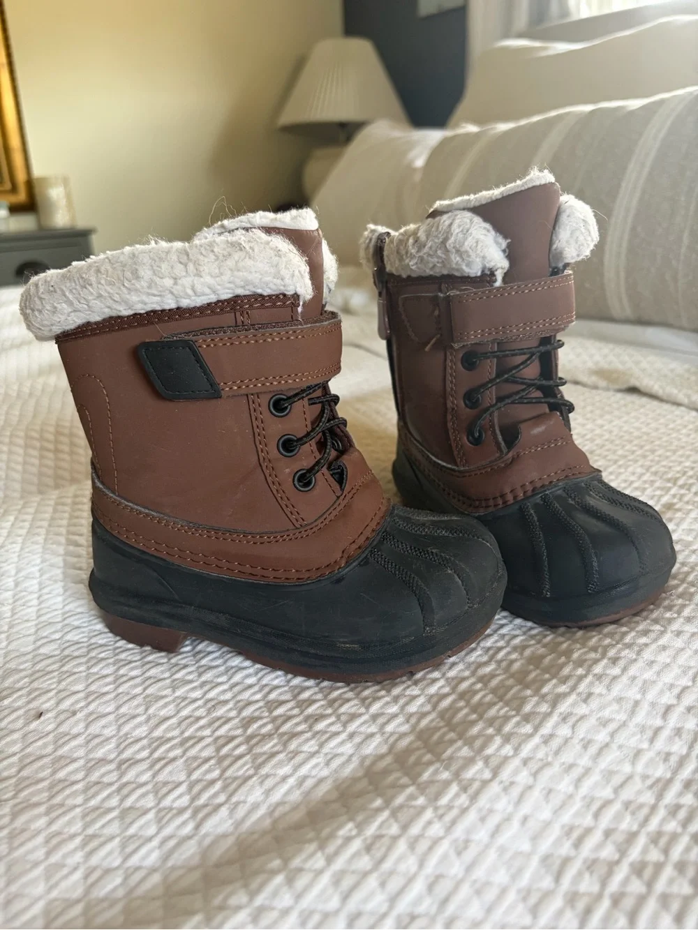 Cat & Jack Brown and Black Kids Rain & Snow Boots with Sherpa Cuff
